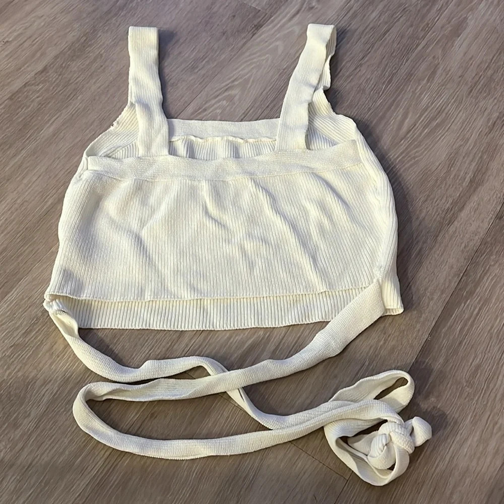 White Urban Outfitters Top - Picture 3 of 3